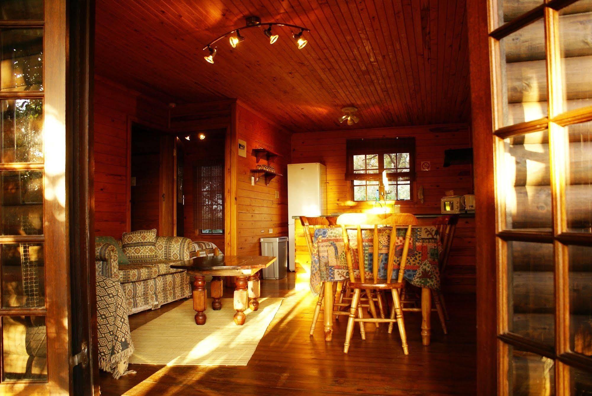 מלון שלושלואי Isinkwe Backpackers Bushcamp מראה חיצוני תמונה